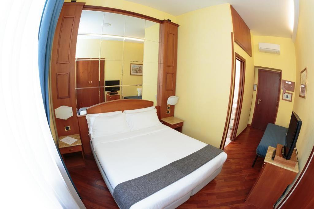 Hotel 3Rd Floor 69 Manin Street Rzym Zewnętrze zdjęcie