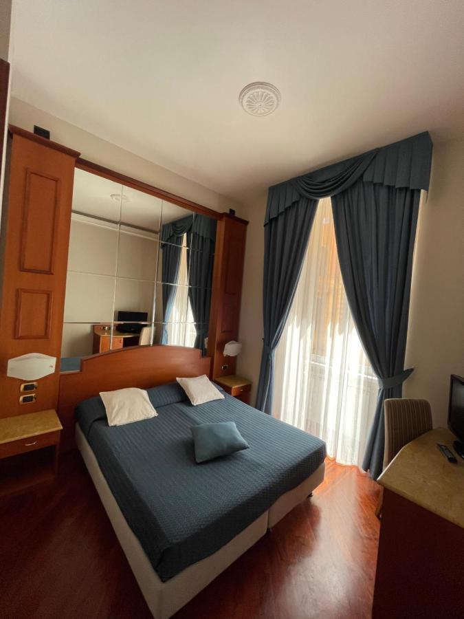 Hotel 3Rd Floor 69 Manin Street Rzym Zewnętrze zdjęcie